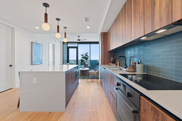 84 East Avenue 2105, Austin