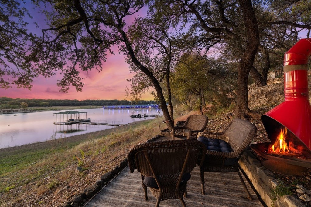 308 Cedar Hurst Lane, Austin