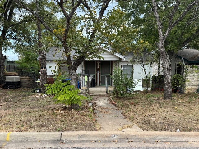 2010 Peoples Street, Austin