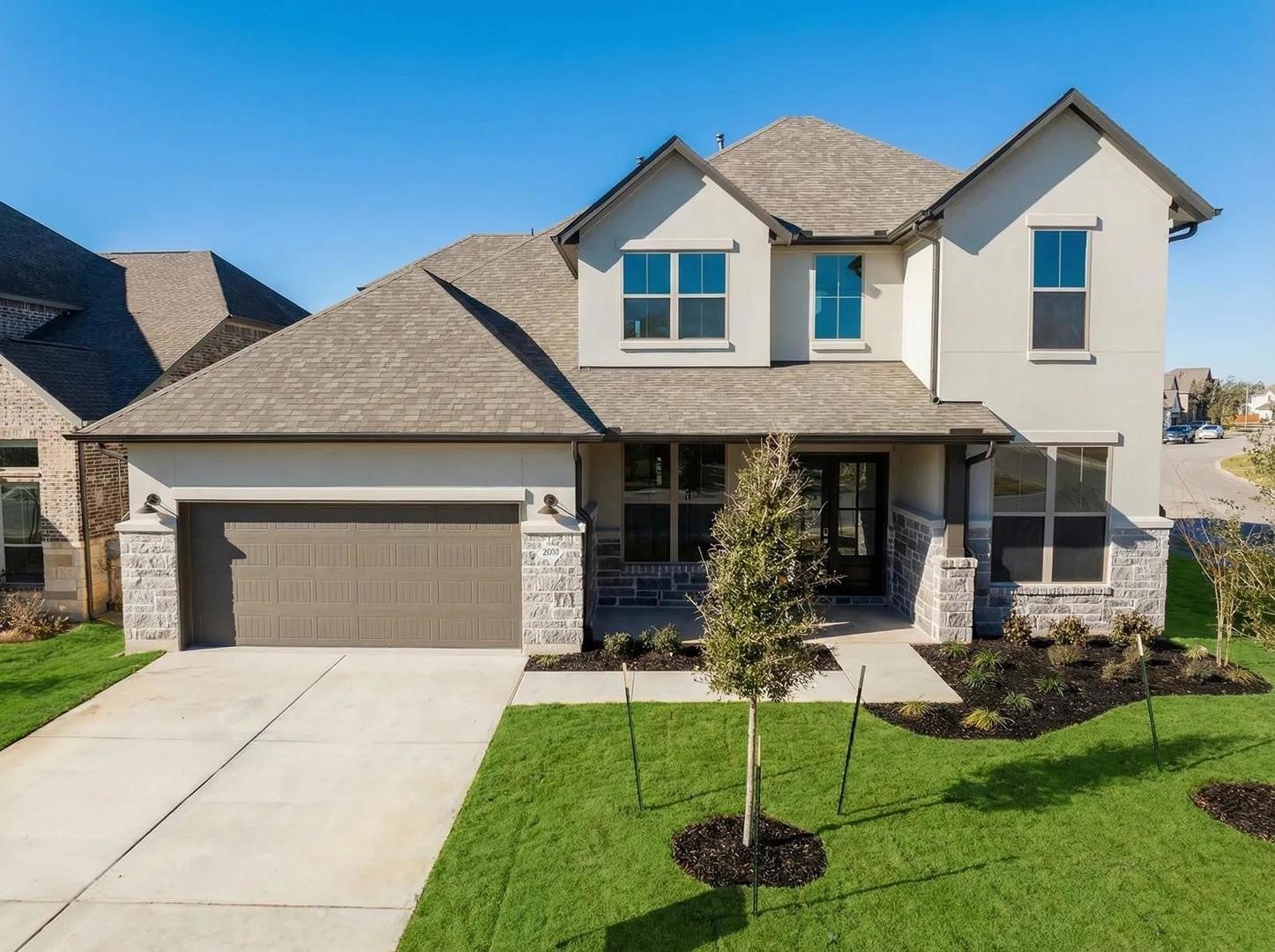 Photo of Listing #9322893