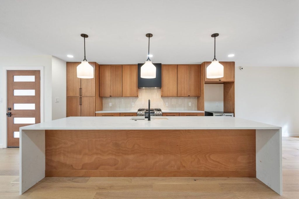 1811 Rogge Lane, Austin