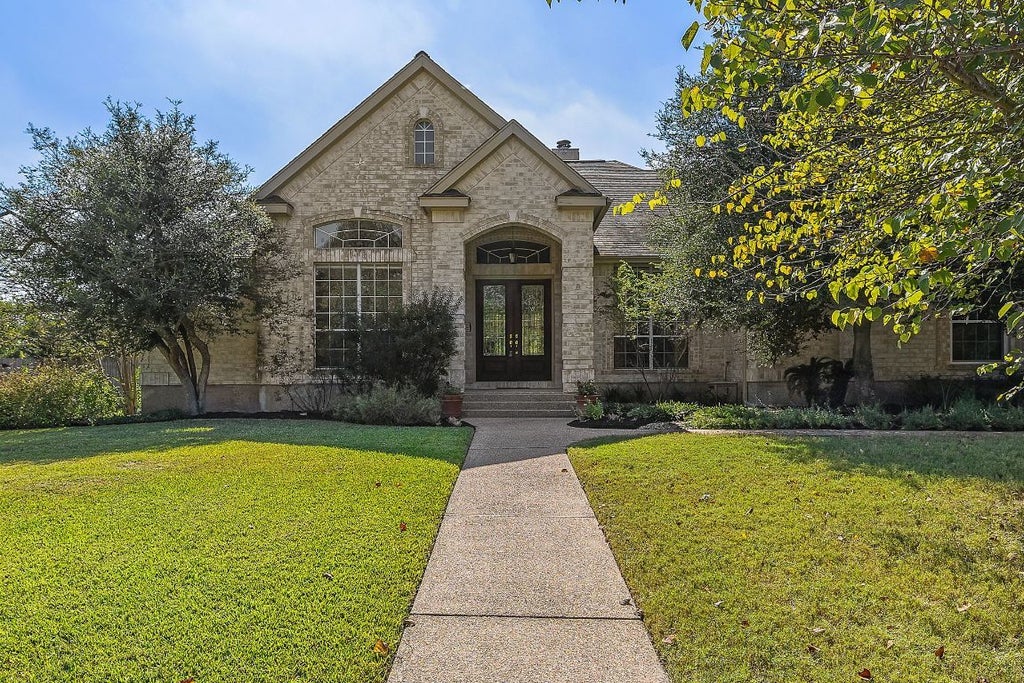 14 Scenic Ter, Round Rock