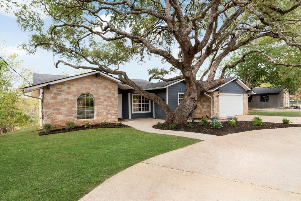 4704 Roundup Trail, Austin