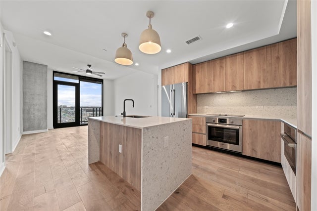 84 East Avenue 2403, Austin