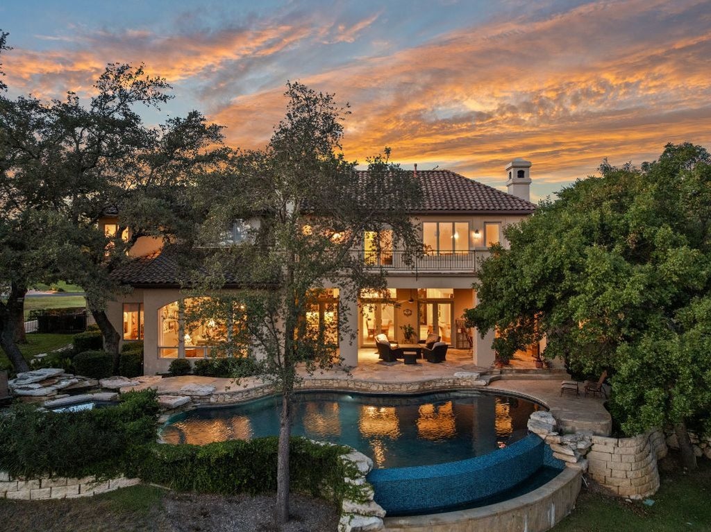 201 Bella Cima Drive, Austin