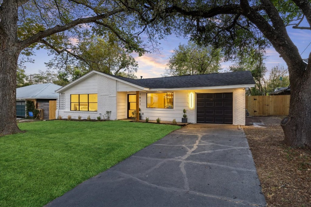 1611 Ridgehaven Drive, Austin