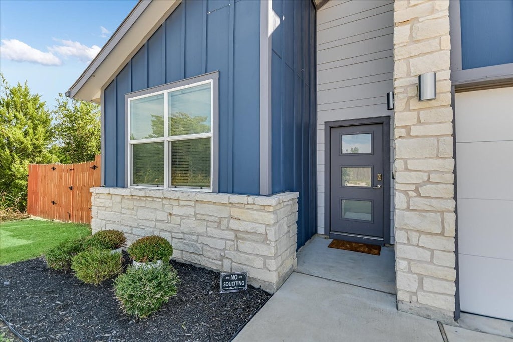 14409 Cantarra Drive, Pflugerville