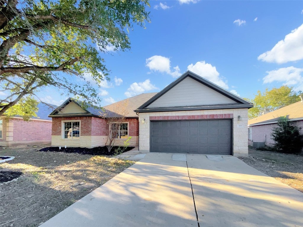 188 Valruth Drive, Kyle