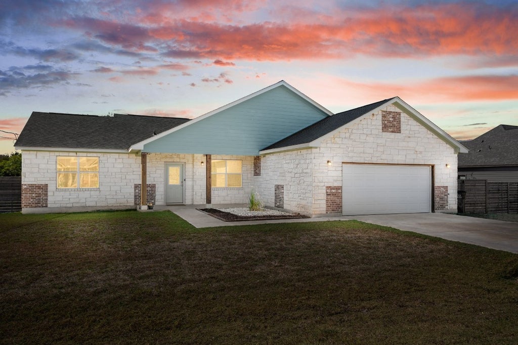 125 Naalehu Court, Bastrop