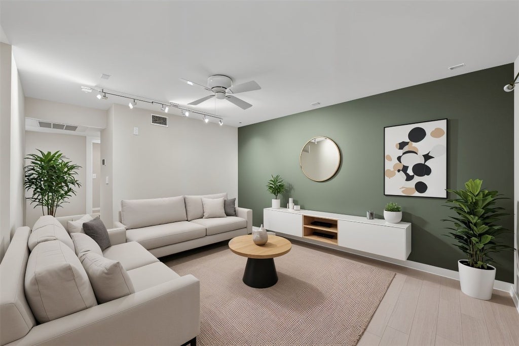 2200 Dickson Drive 113, Austin