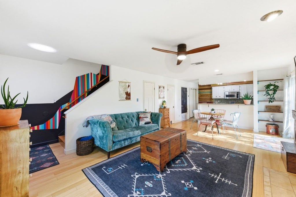 6814 Old Quarry Lane, Austin