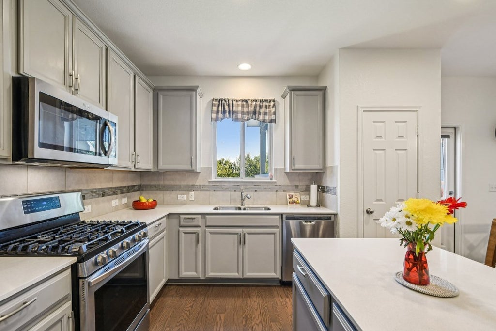 221 Bonnet Boulevard, Georgetown