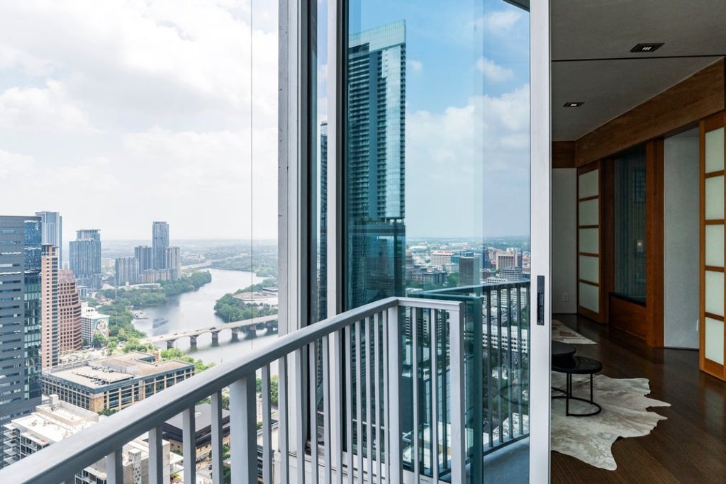 360 Nueces Street 4211, Austin