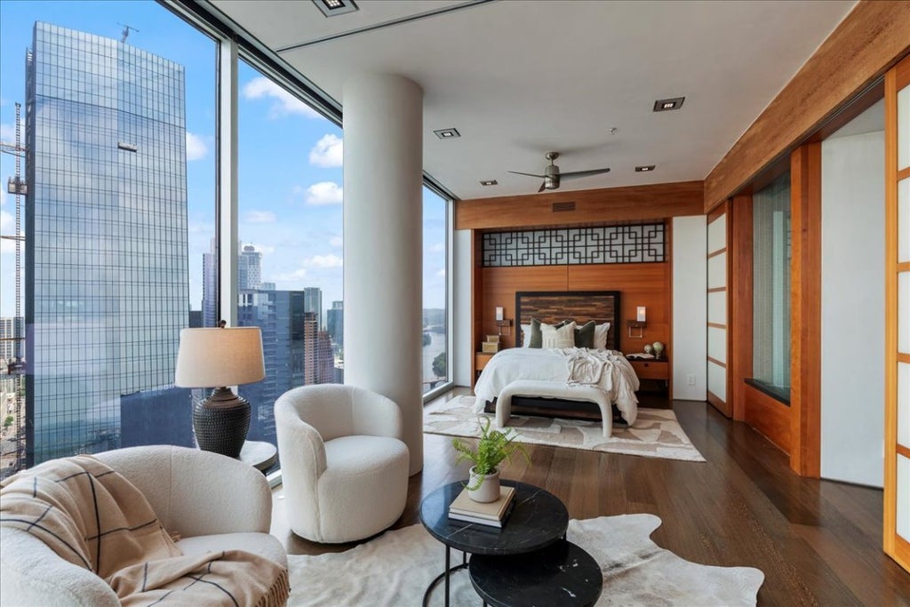 360 Nueces Street 4211, Austin