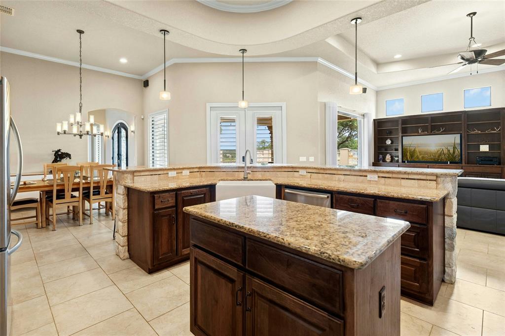 1073 Las Brisas Drive, Canyon Lake