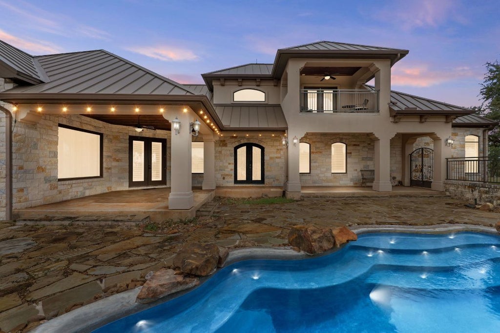 1073 Las Brisas Dr, Canyon Lake