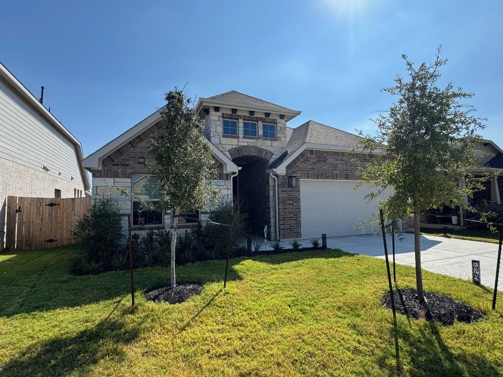 201 Dove Tree Drive, Buda