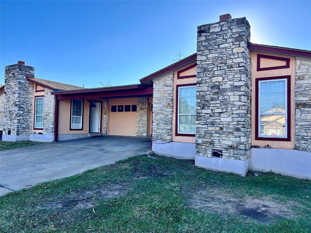 2305 S Bagdad Road, Leander
