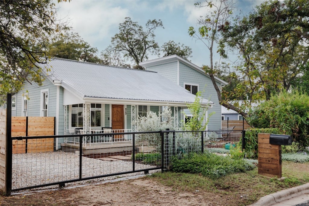 829 Gullett Street, Austin