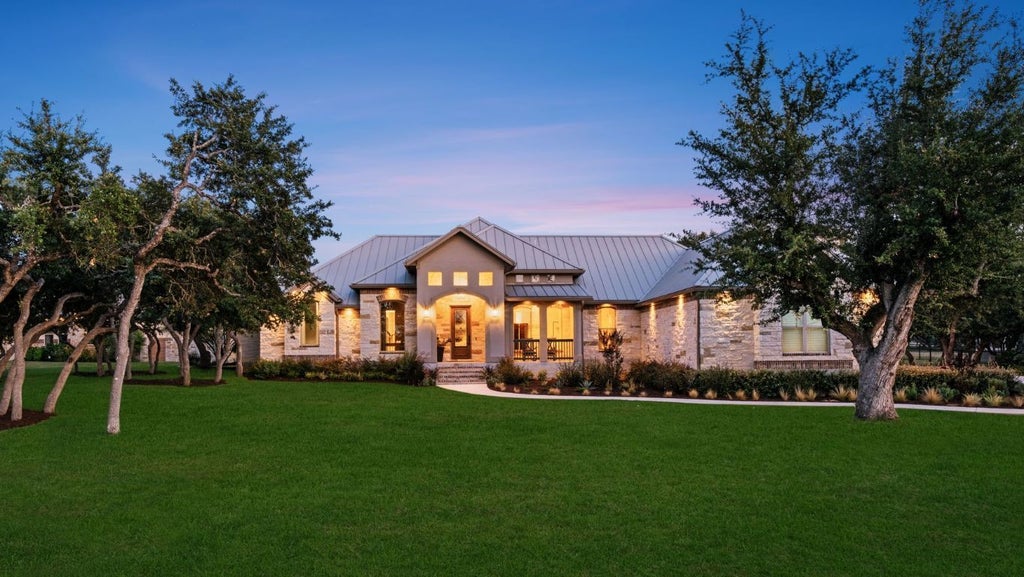 967 Belle Oaks Blvd Blvd, Bulverde