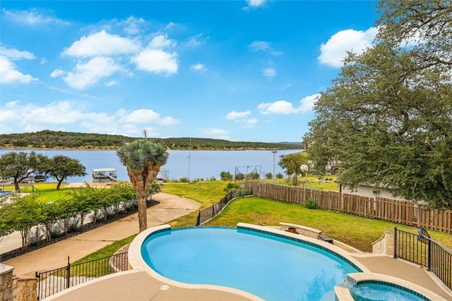 3106 Point Cove, Lago Vista