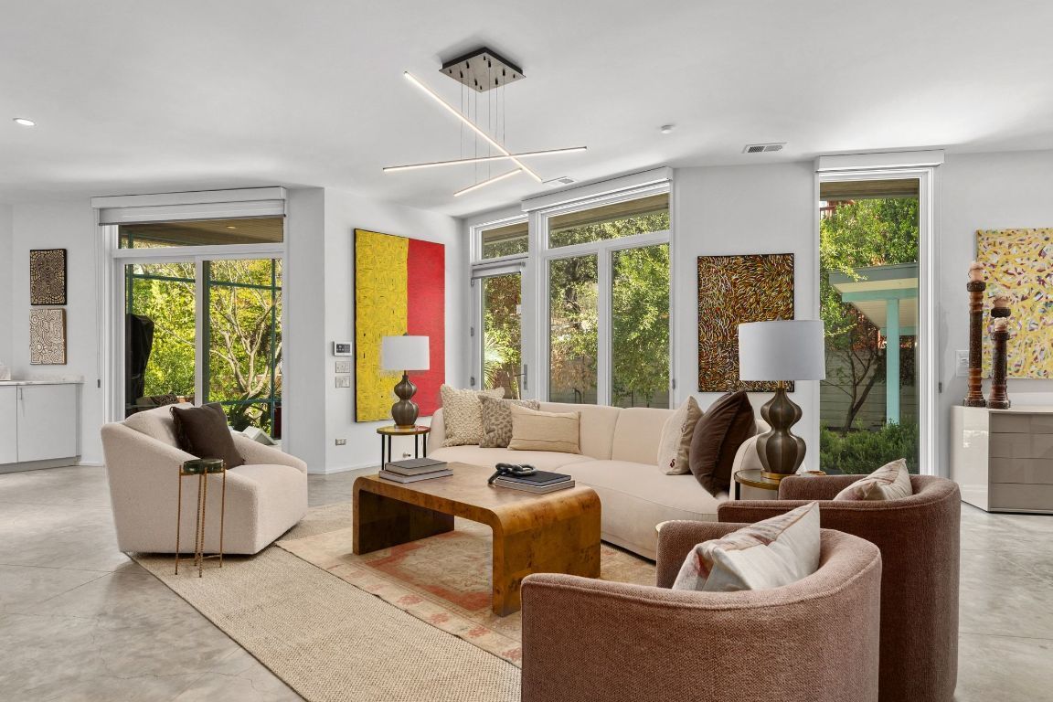 Photo of Listing #6682090