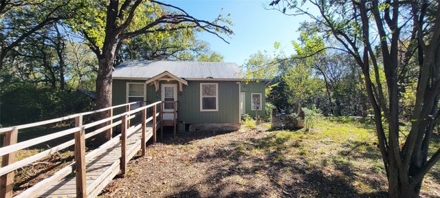 628 Green Valley Drive, Bastrop