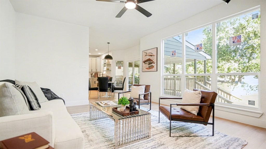 2121 Green Oaks Circle, Round Rock