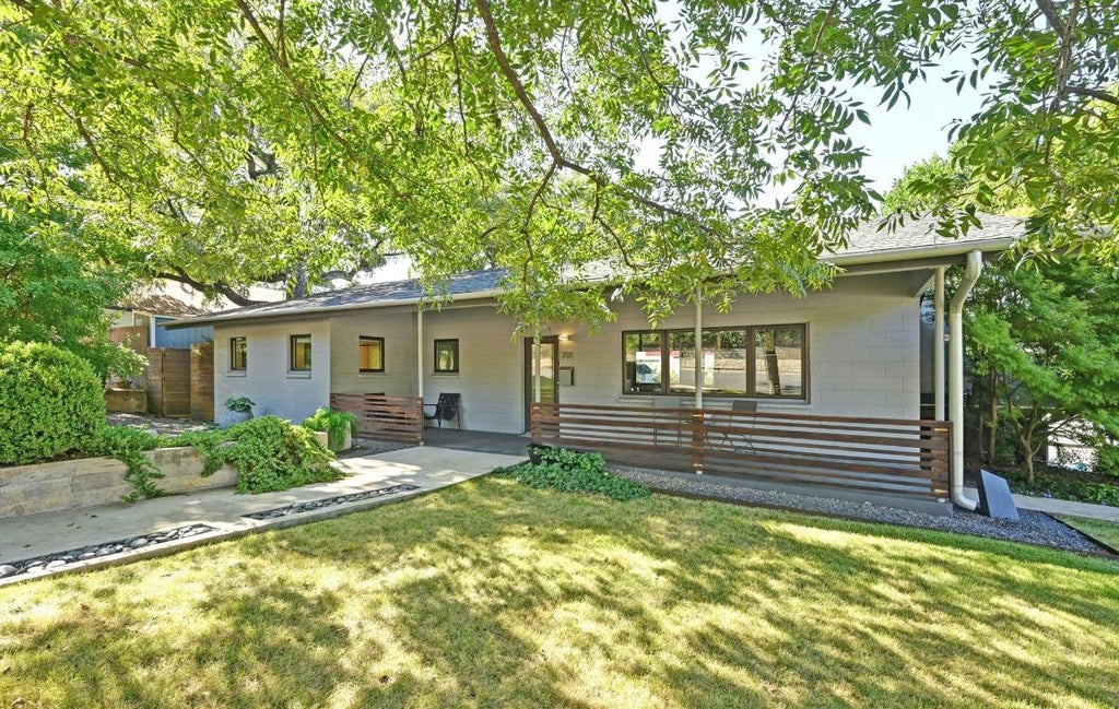 701 Brownlee Circle, Austin