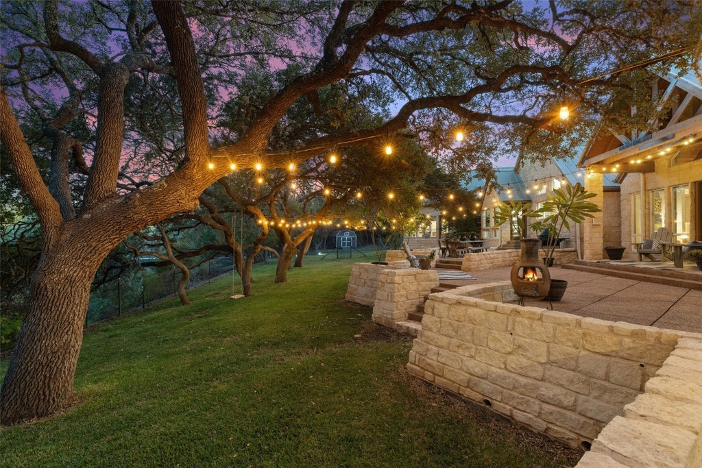 222 Winn Valley Drive, Wimberley