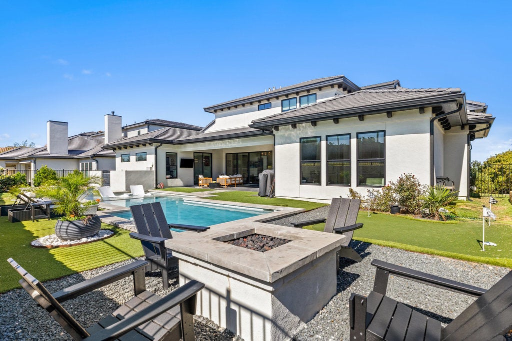 223 Golden Bear Drive, Austin