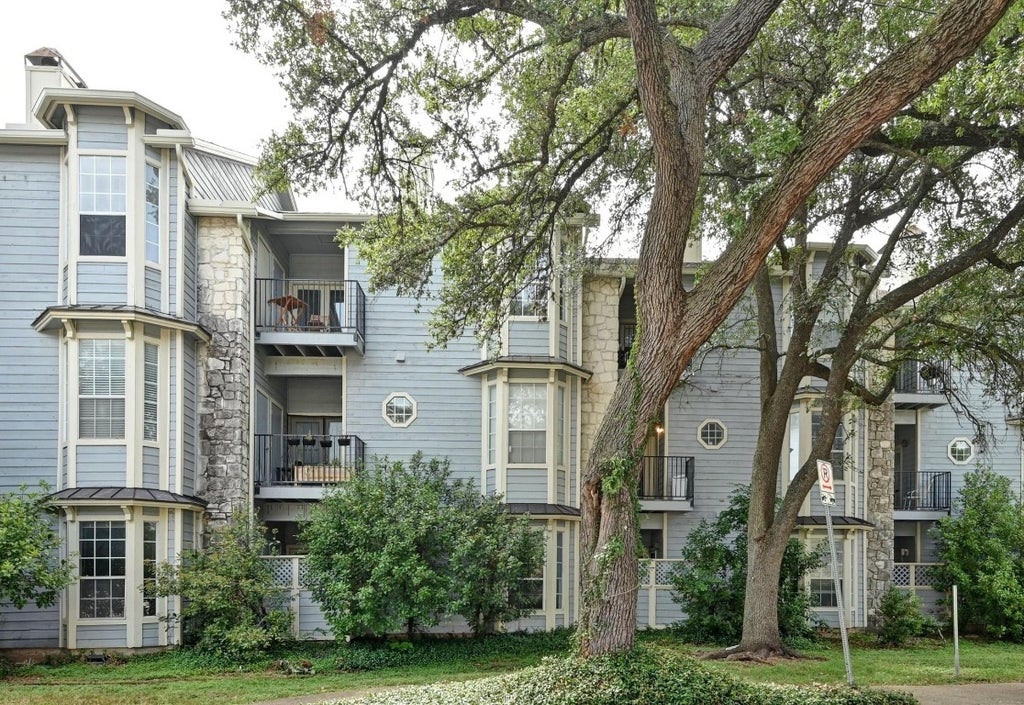 3111 Tom Green Street 203, Austin