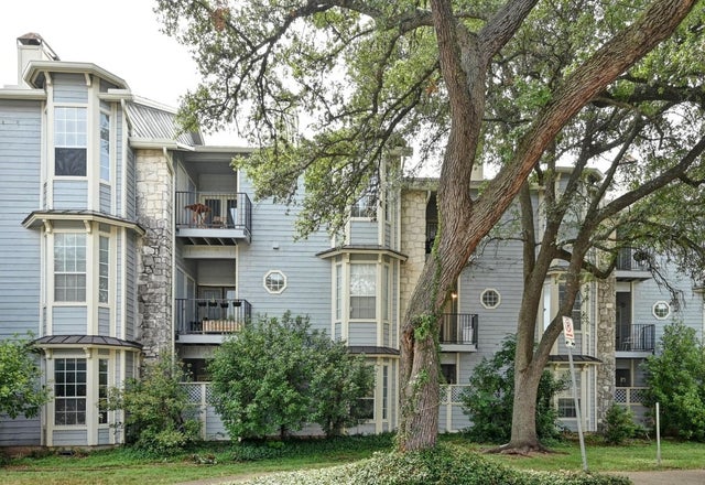 3111 Tom Green Street 203, Austin