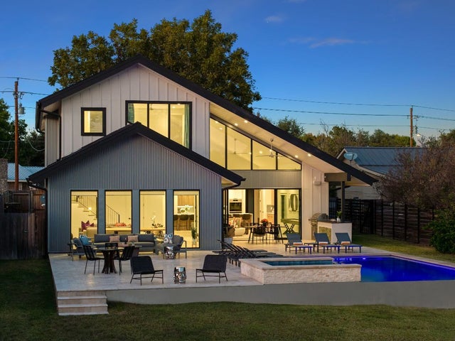 Homes for Sale on Lake LBJ in Kingsland, TX