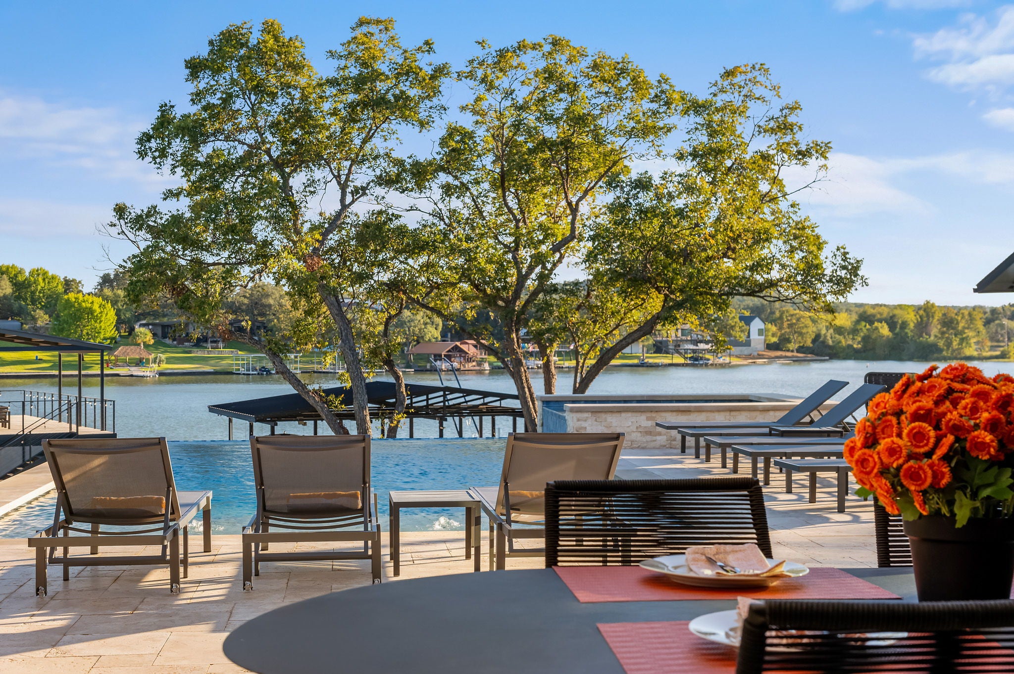 Photo of Listing #3888015