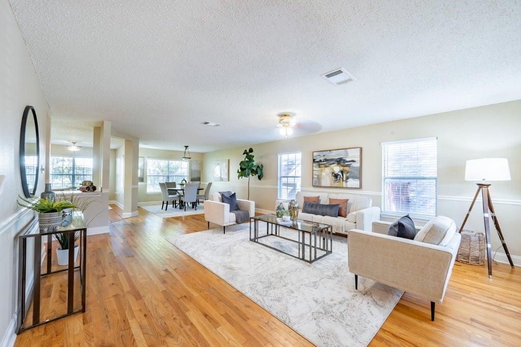 2017 Carriage Club Drive, Cedar Park