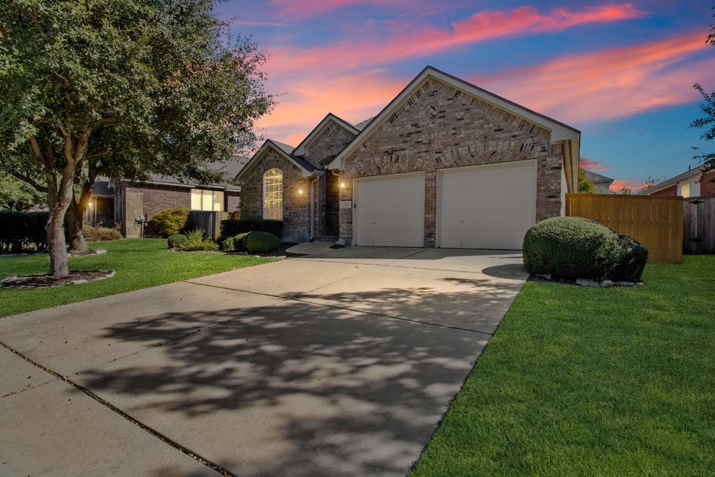 765 Bent Wood Place, Round Rock