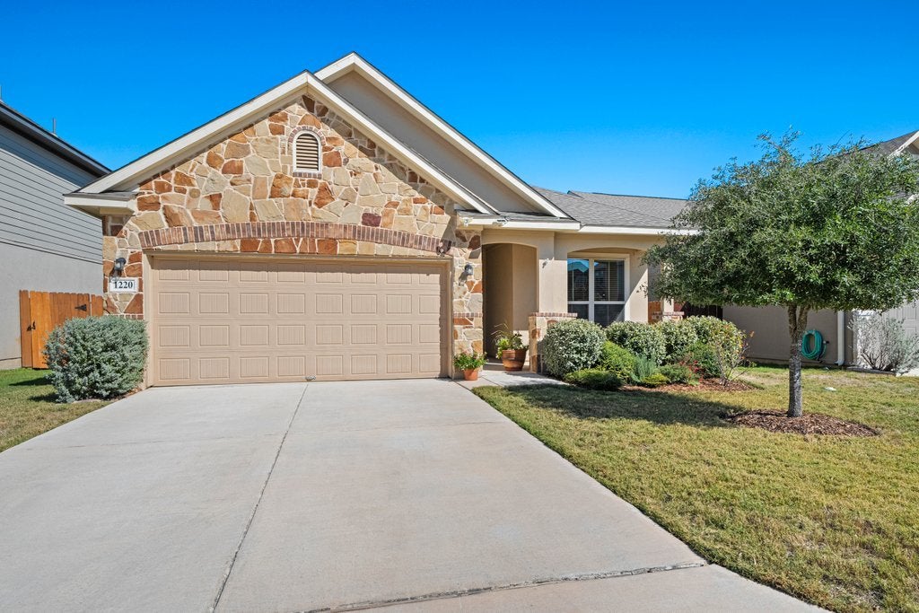 1220 Loma Rnch, New Braunfels