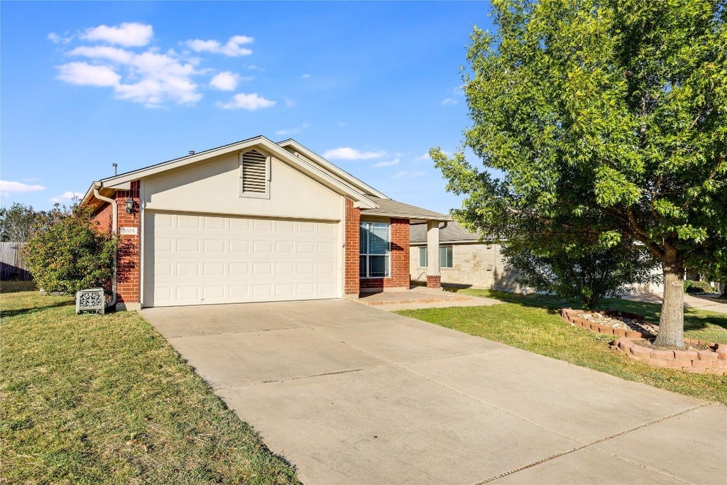 1005 Remington Drive, Leander