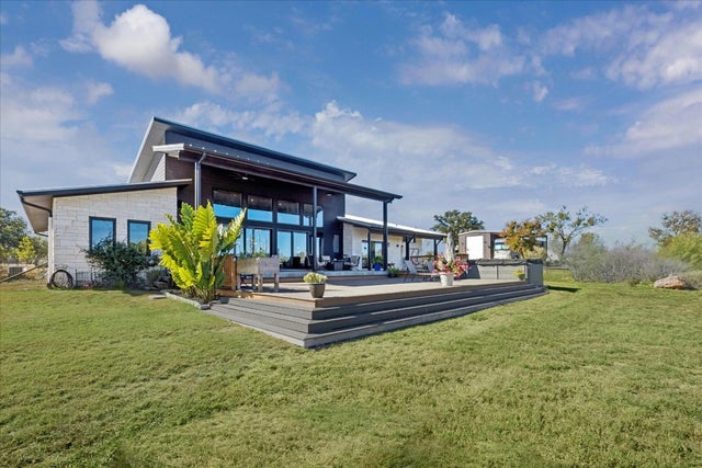 108 Schoolhouse Lane, Spicewood