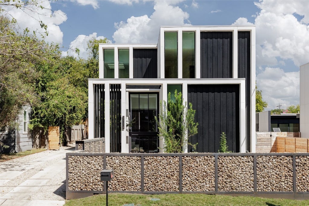 2114 Lawnmont Avenue, Austin