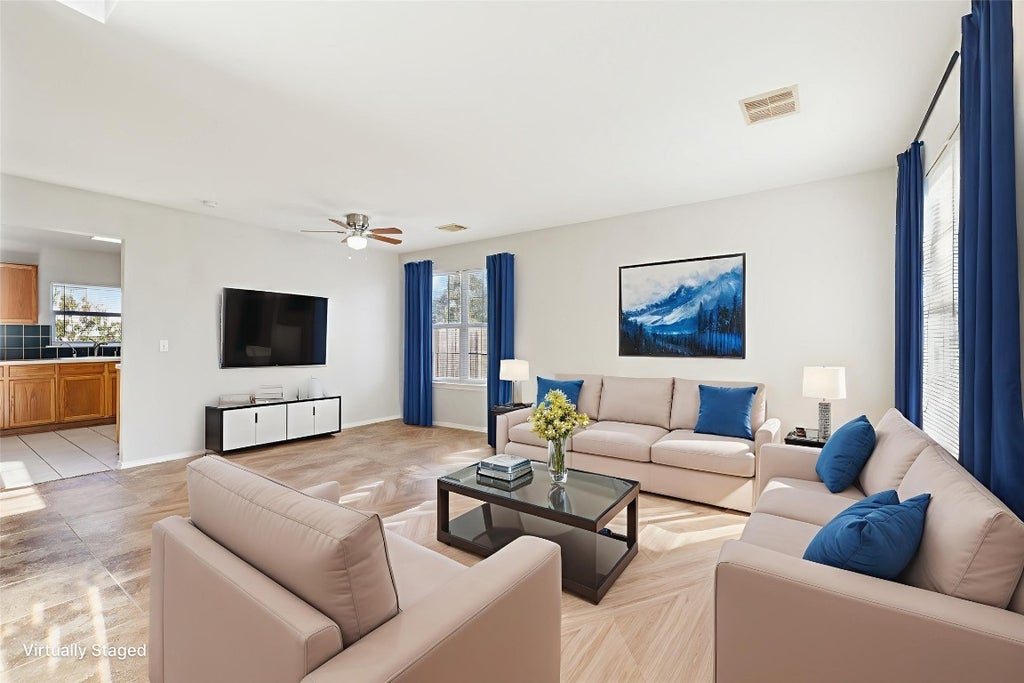 924 Melted Candle Cove, Pflugerville