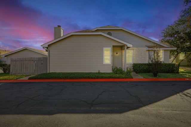 6501 Brush Country Road 120, Austin