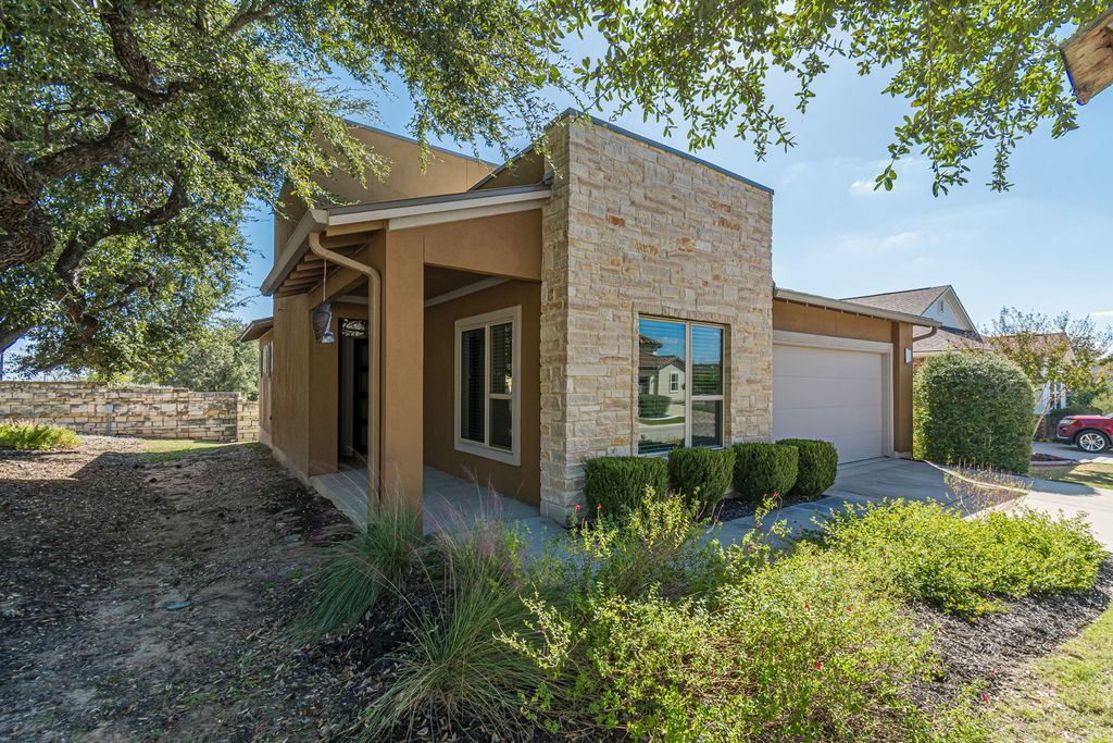 220 Jumping Laurel Street, San Marcos