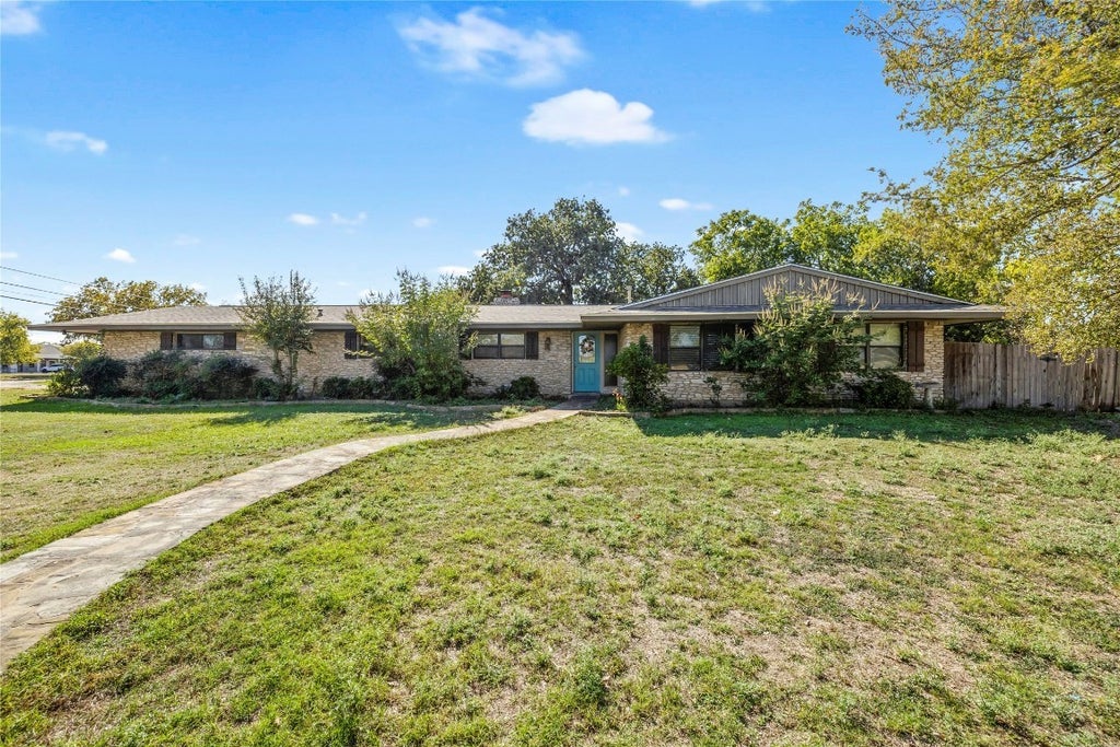 1401 Brazos Street, Marble Falls