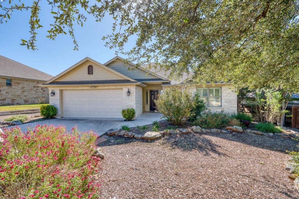 1403 Adam Avenue, Burnet