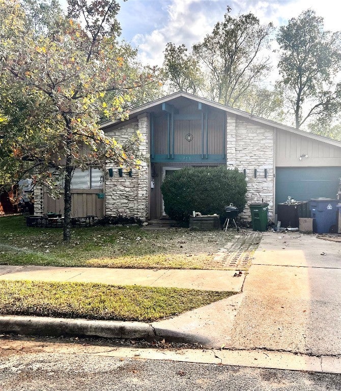 811 Glen Oak Drive, Austin
