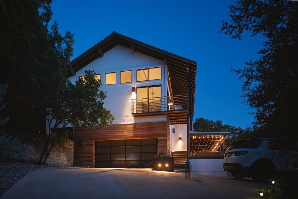 4713 Via Media, Austin