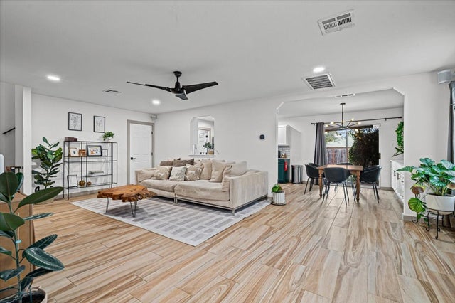 120 Hillhouse Lane, Manchaca