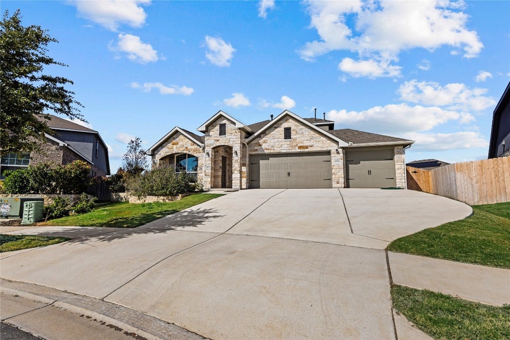 1528 Aspinwall Cove, Leander